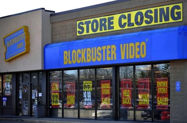 blockbuster video store going out of business sale - no Star Wars shirts for women (or anybody else) here anymore!